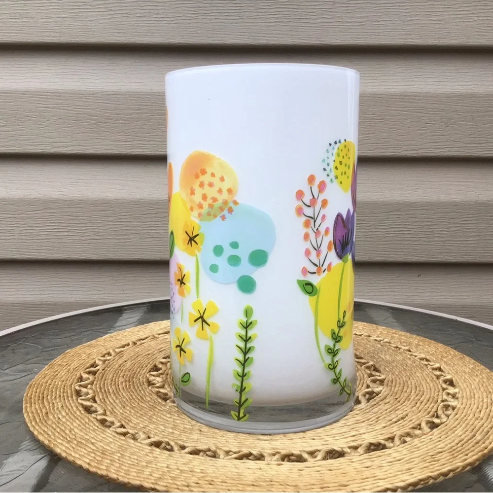 Gorgeous Floral Patterned Vintage Glass Vase